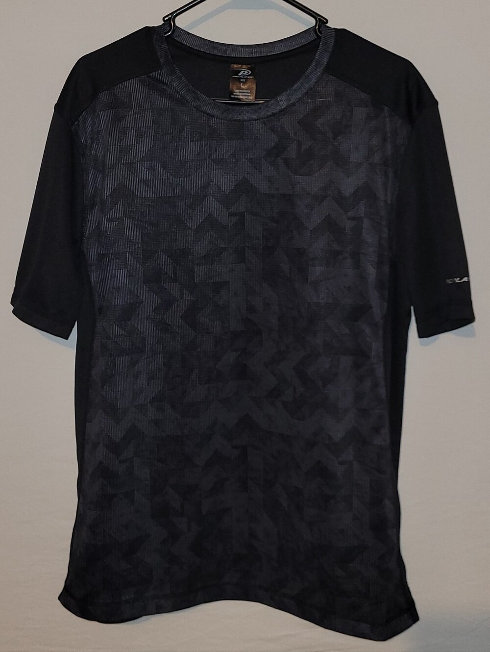 Pro Player Men's Black And Gray Geometric Short Sleeve Tee, L